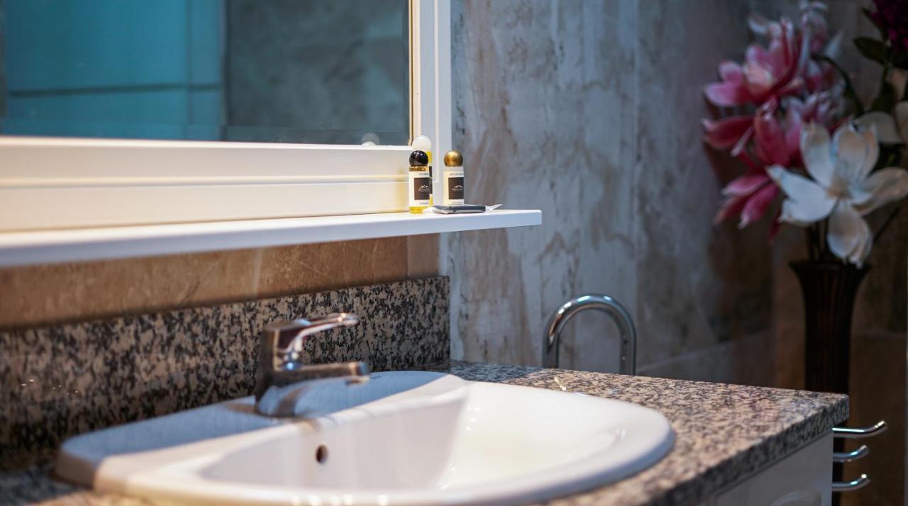 Ocean View Apartment - Pool And Sea View & Albufeira Center 외부 사진