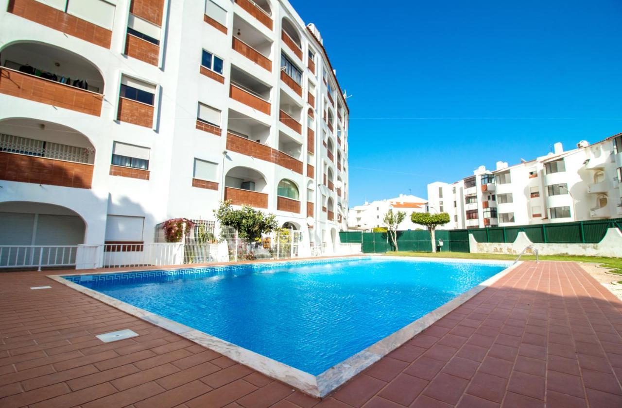 Ocean View Apartment - Pool And Sea View & Albufeira Center 외부 사진
